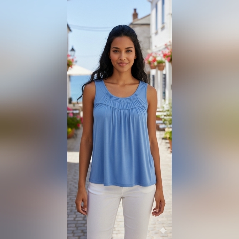 Simply Vera Vera Wang Women's Shirred Neck Neck Tank Top Beatrix Blue Size M EUC